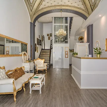 Couette-café Relais 3*