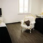 Relais לינה וארוחת בוקר לוקה
