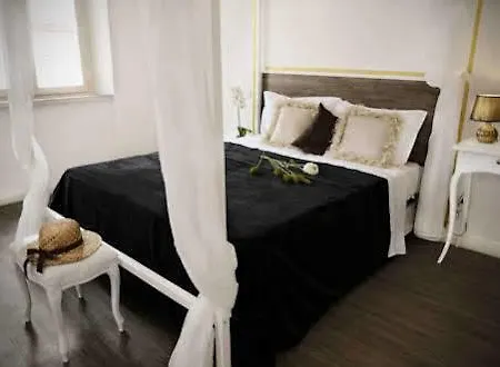 Bed and Breakfast Relais Λούκα