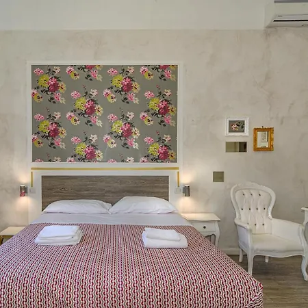 Relais فندق مبيت وإفطار لوكا